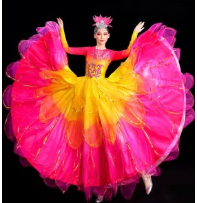 Flamenco Dresses for women girls Pink red petals Spanish Bull Paso Double Flamenco Dance costumes choir opening dance skirts ballroom performance dress for female